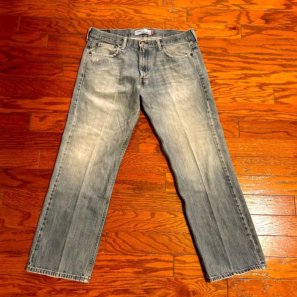 Faded Levi’s blueish/greyish 34x30